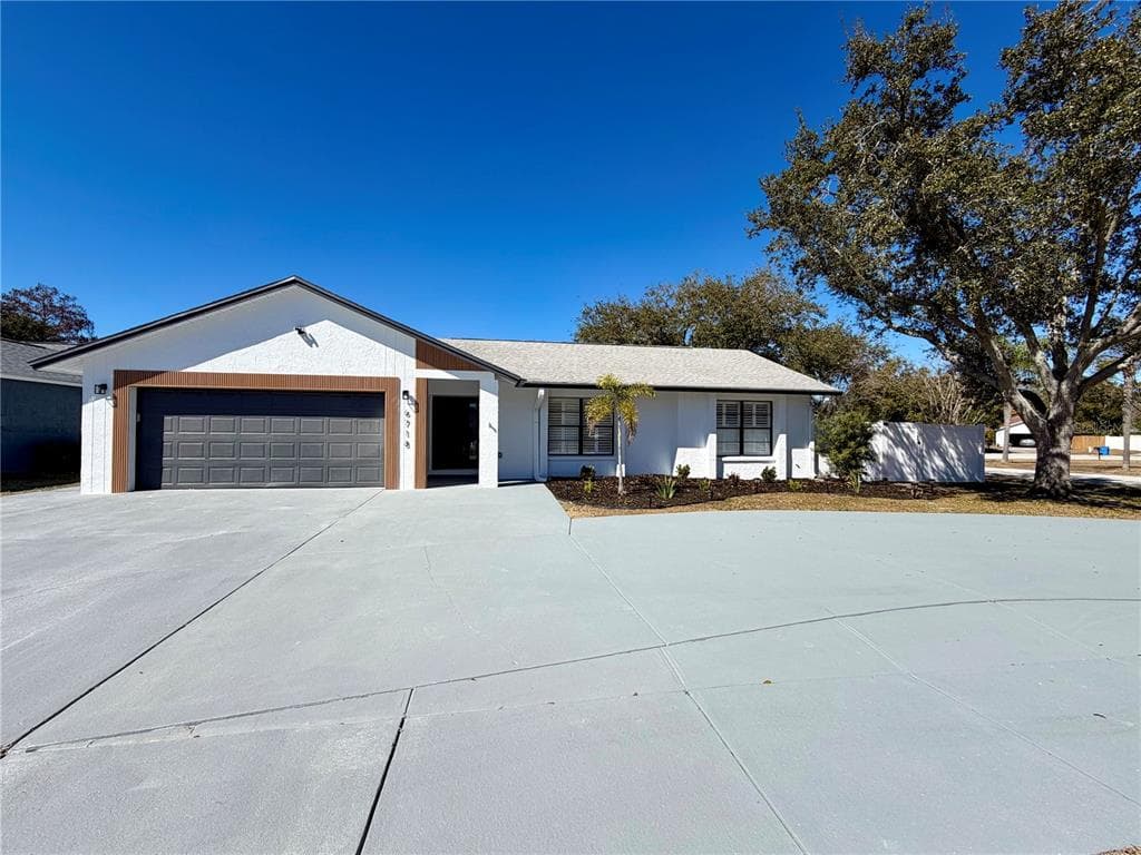 6718 LEEWARD ISLE Way, TAMPA, FL 33615 photo 2