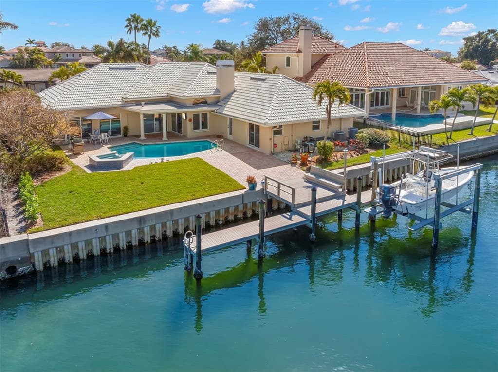 2035 HI AVENUE, Street PETERSBURG, FL 33703