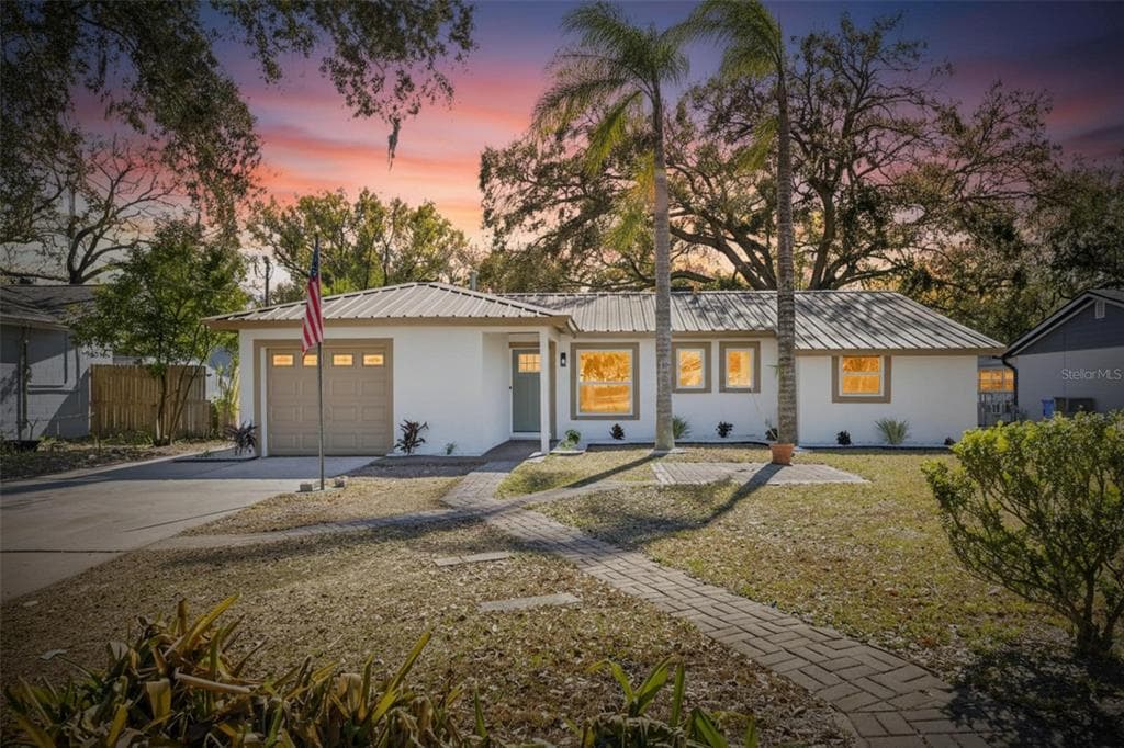 207 LENTZ ROAD, BRANDON, FL 33510