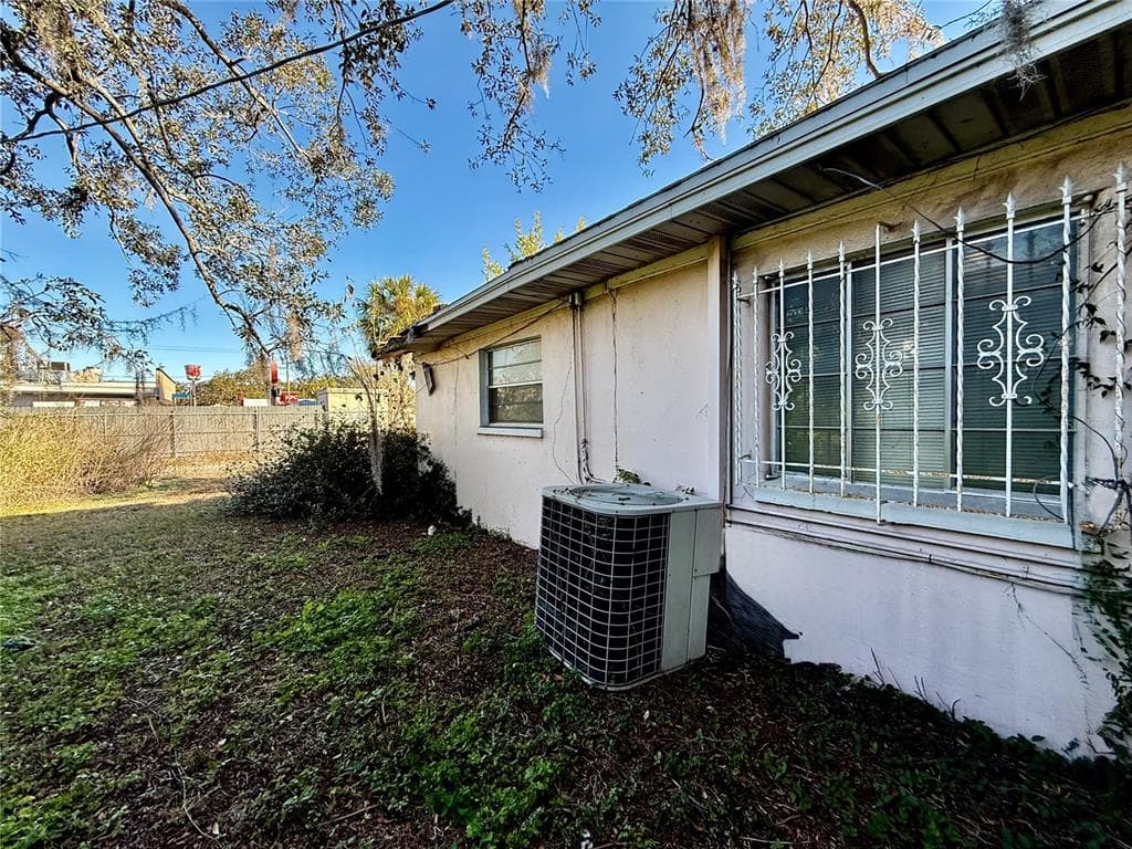 3206 GIDDENS AVENUE, TAMPA, FL 33610 photo 4