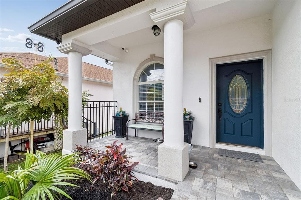 5816 MOHR LOOP, TAMPA, FL 33615 photo 2