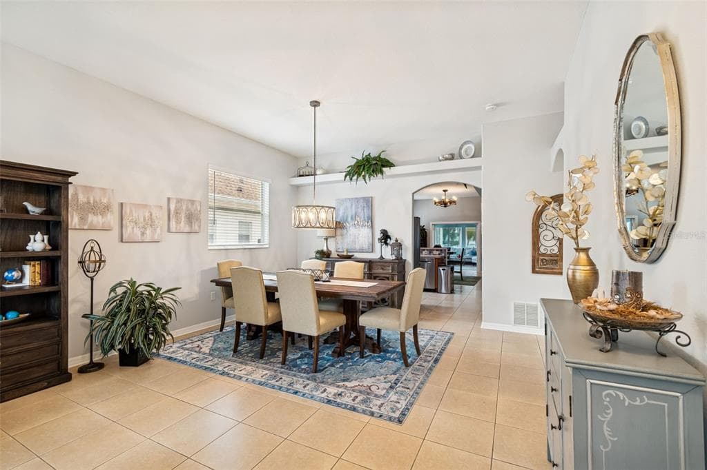 5816 MOHR LOOP, TAMPA, FL 33615 photo 4