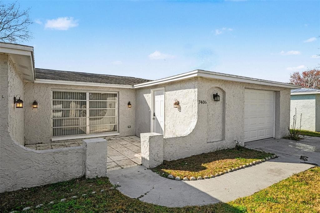 7406 WESTWIND DRIVE, PORT RICHEY, FL 34668 photo 3