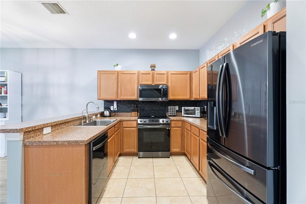 6727 HOLLY HEATH DRIVE, RIVERVIEW, FL 33578 photo 3