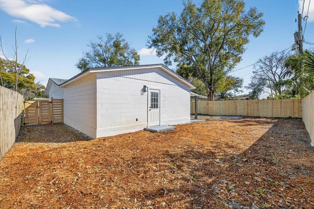 3203 DELRAY DRIVE, TAMPA, FL 33619 photo 5