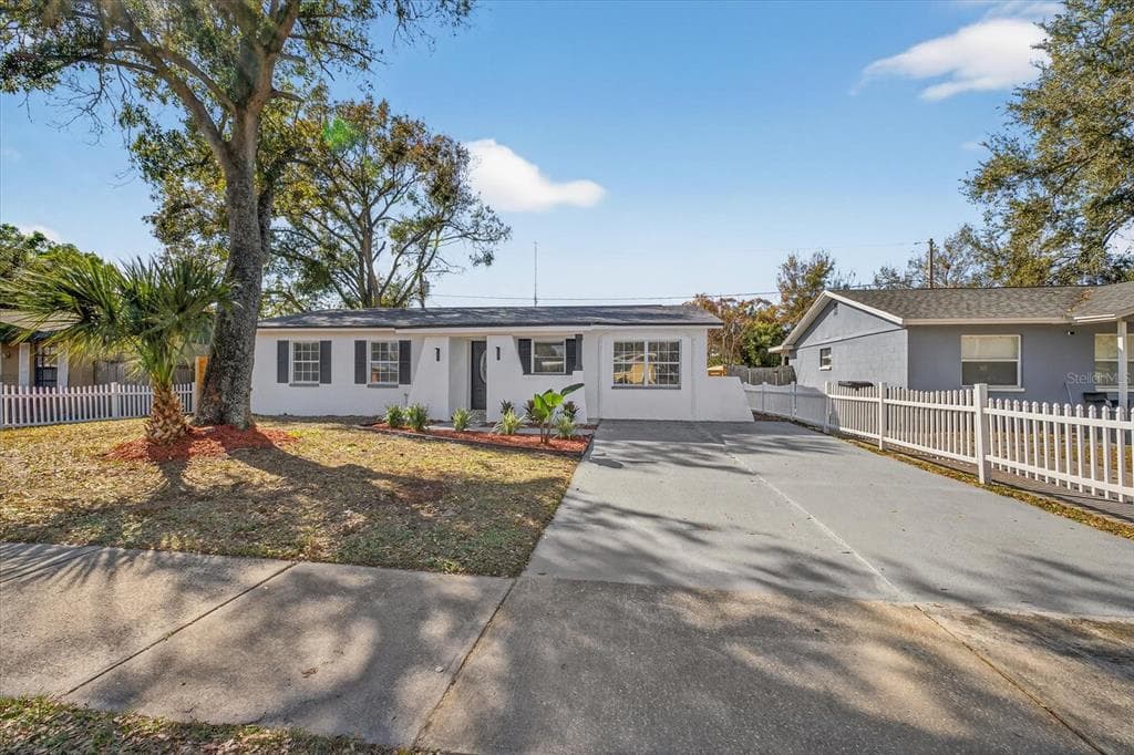 3203 DELRAY DRIVE, TAMPA, FL 33619 photo 4