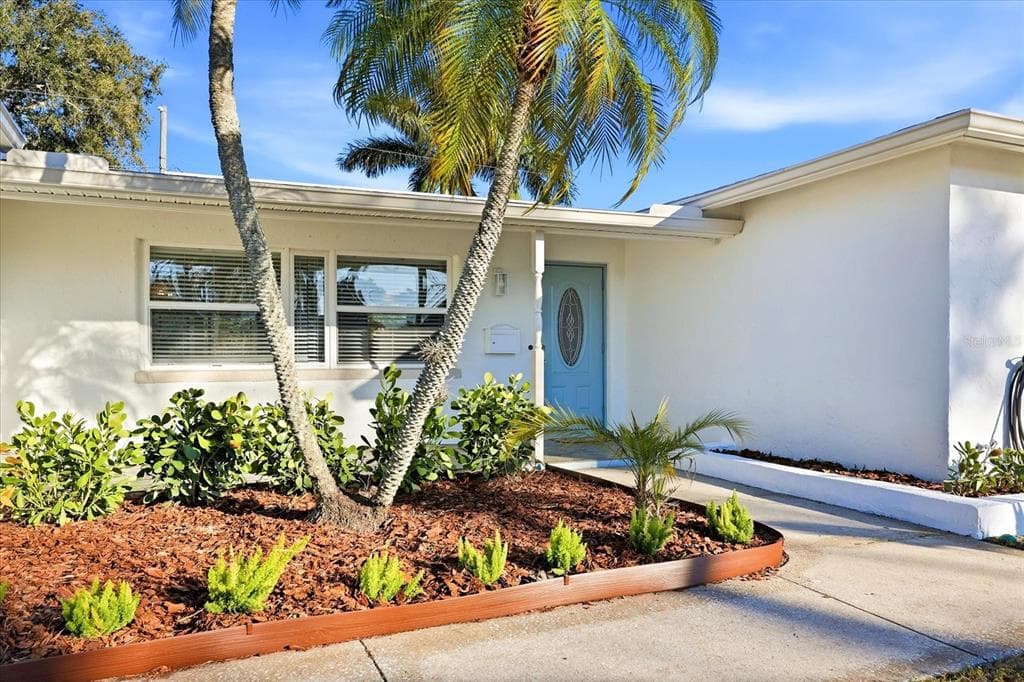 2461 61ST LANE, Street PETERSBURG, FL 33710 photo 2