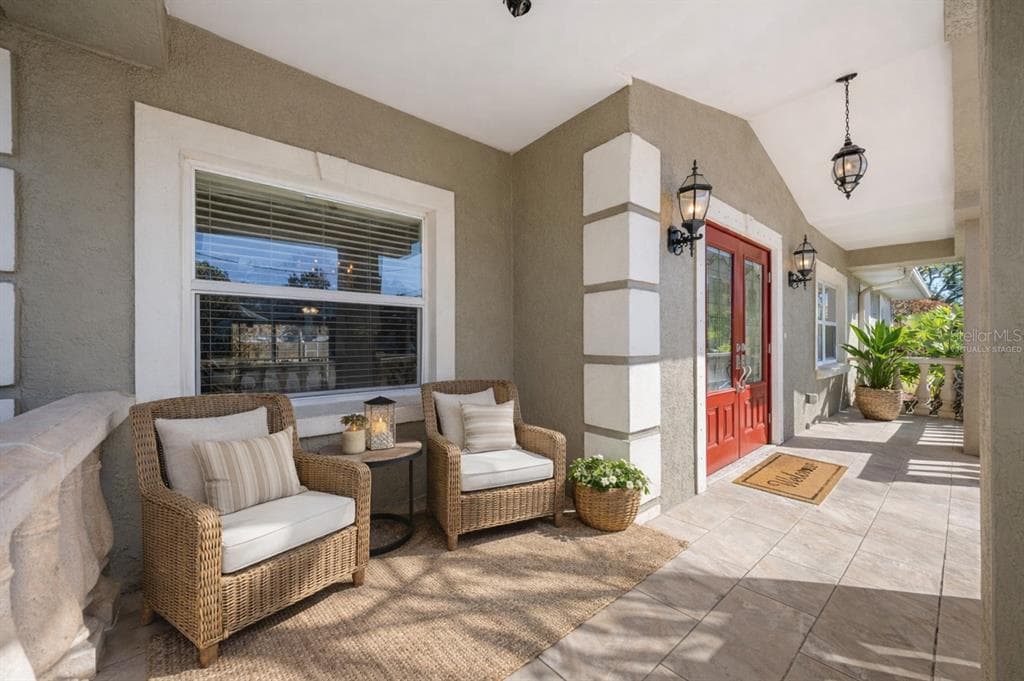 3909 HUDSON Lane, TAMPA, FL 33618 photo 3