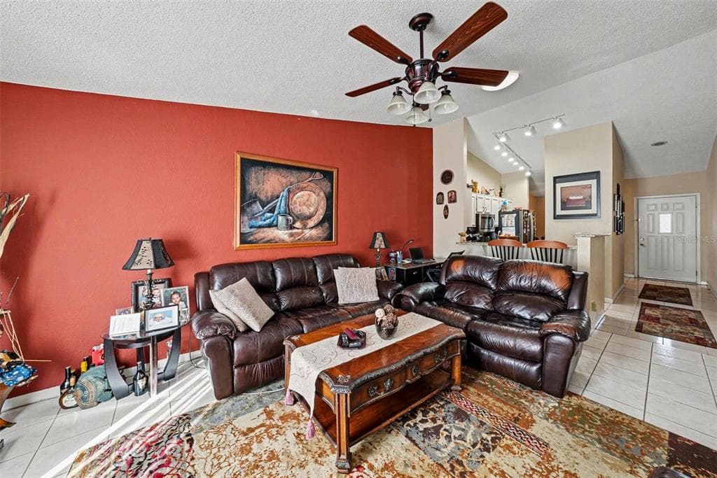 8708 CARROLL PALM PLACE, TAMPA, FL 33614 photo 4