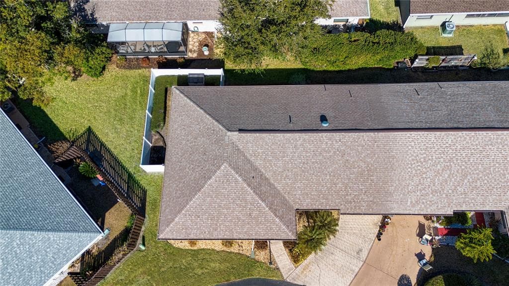 1733 ATRIUM Drive, SUN CITY CENTER, FL 33573 photo 2