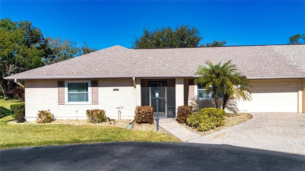 1733 ATRIUM Drive, SUN CITY CENTER, FL 33573 photo 3