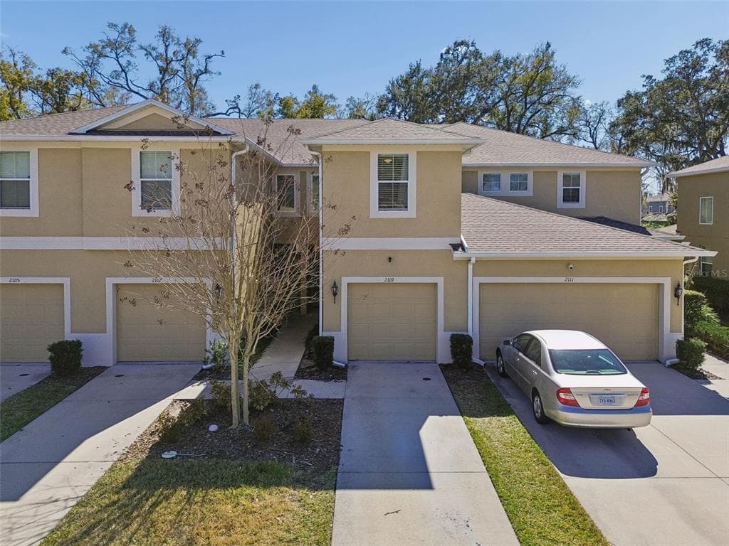 2109 BROADWAY VIEW AVENUE, BRANDON, FL 33510 photo 3