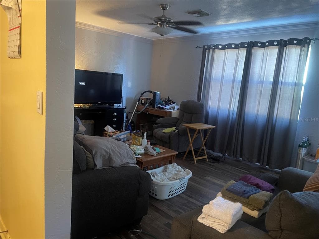 7242 LYNNWOOD AVENUE, Street PETERSBURG, FL 33710 photo 2