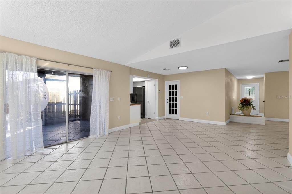 4250 PINEFIELD Avenue, HOLIDAY, FL 34691 photo 4