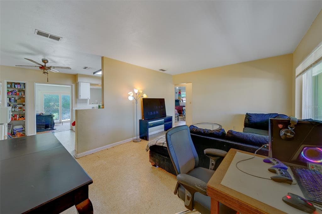 1300 HILLCREST AVENUE, CLEARWATER, FL 33756 photo 4