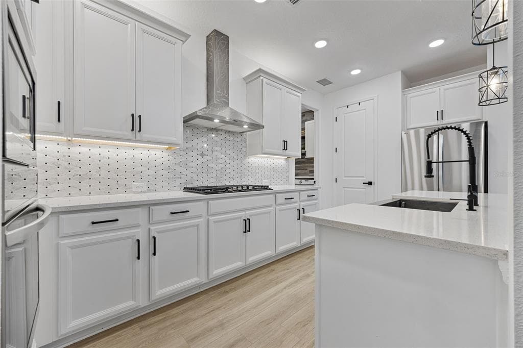 5617 DEL CORONADO DRIVE, APOLLO BEACH, FL 33572 photo 3