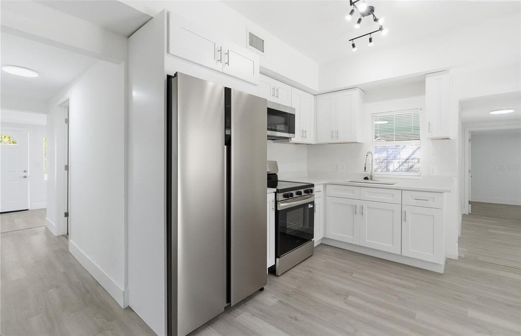 1817 YUKON STREET, TAMPA, FL 33604 photo 4