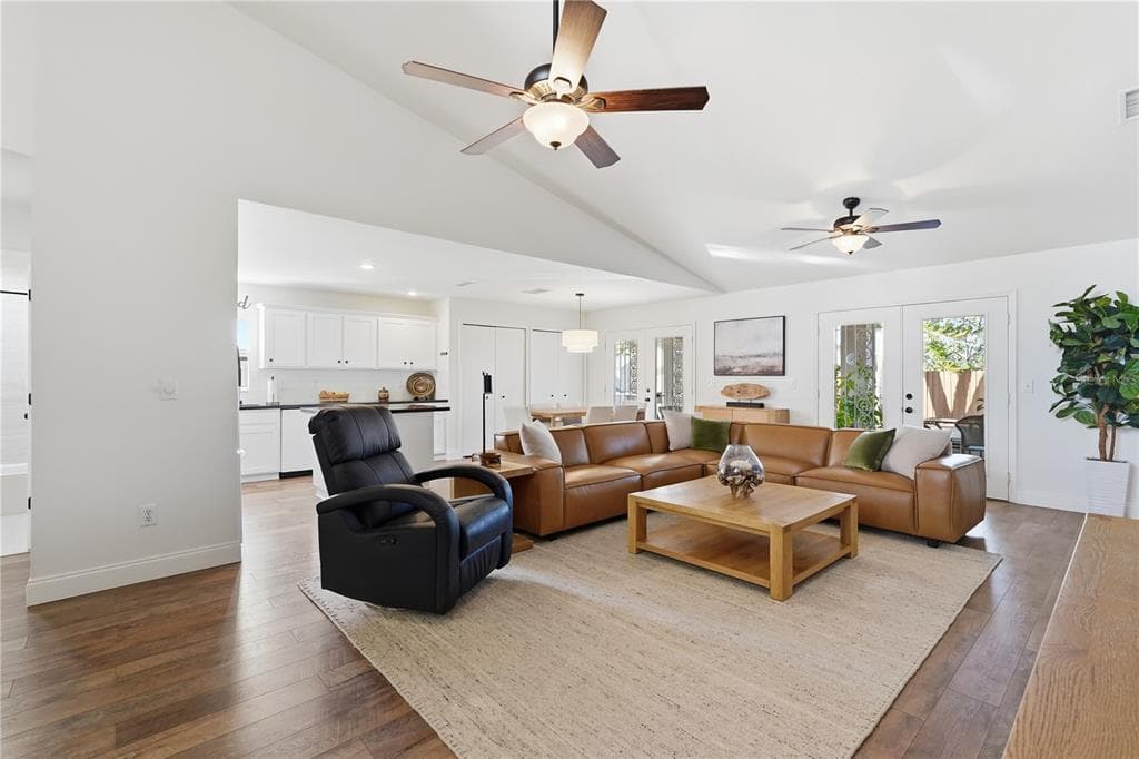 1002 VENTANA DRIVE, SUN CITY CENTER, FL 33573 photo 4