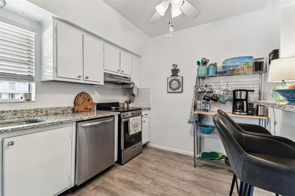 9945 47TH AVENUE Unit 206, Street PETERSBURG, FL 33708 photo 5