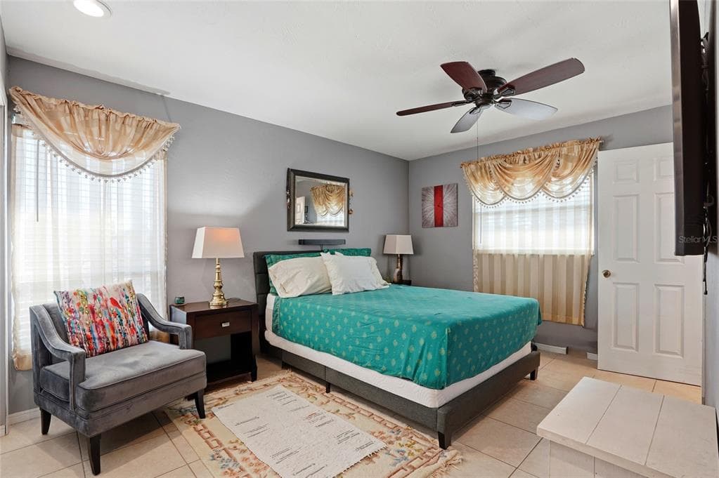 6641 12TH AVENUE, Street PETERSBURG, FL 33710 photo 3