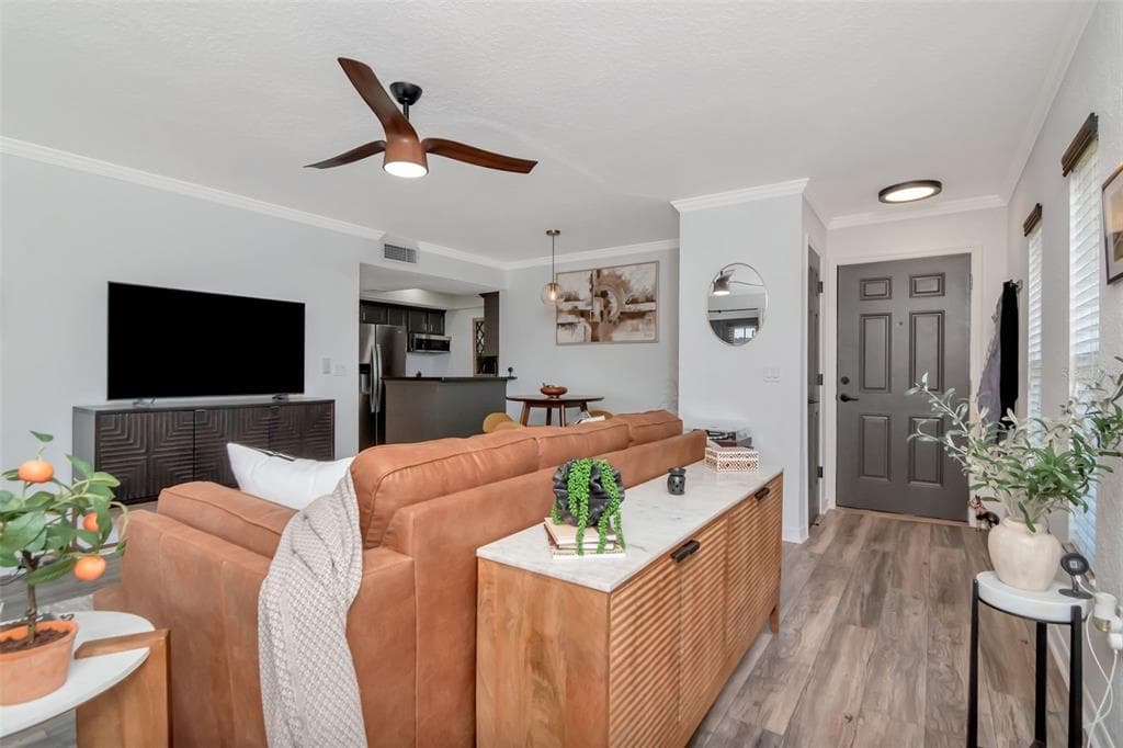 708 LYNDHURST Street Unit 123, DUNEDIN, FL 34698 photo 4