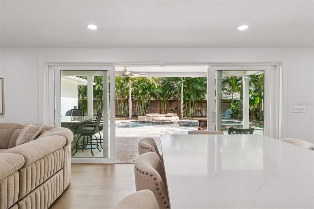 5213 VENETIAN BOULEVARD, Street PETERSBURG, FL 33703 photo 3