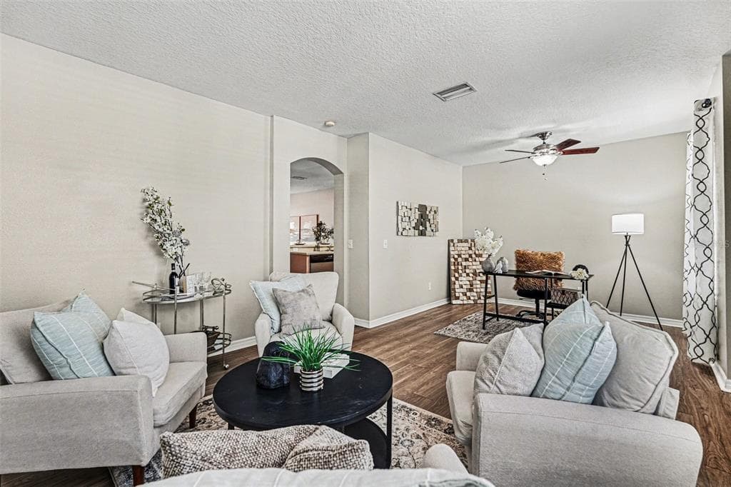 3342 BROKEN BOW Drive, LAND O LAKES, FL 34639 photo 5