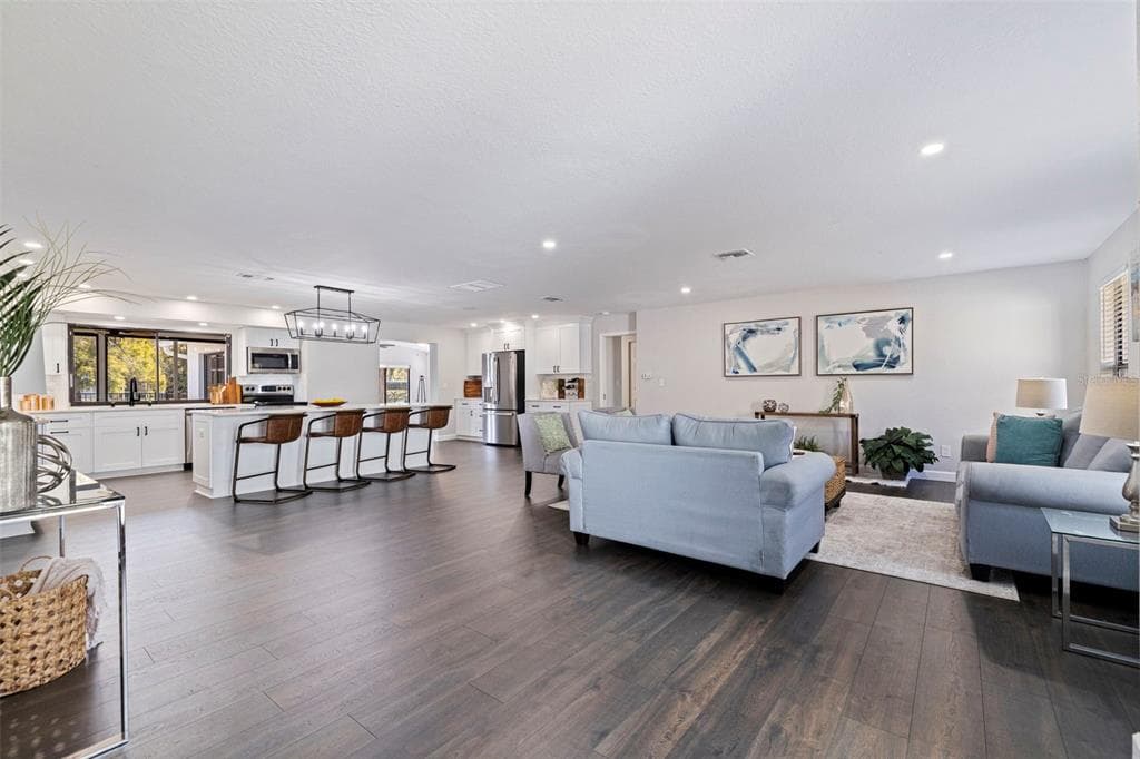 8950 BAYWOOD PARK DRIVE, SEMINOLE, FL 33777 photo 3