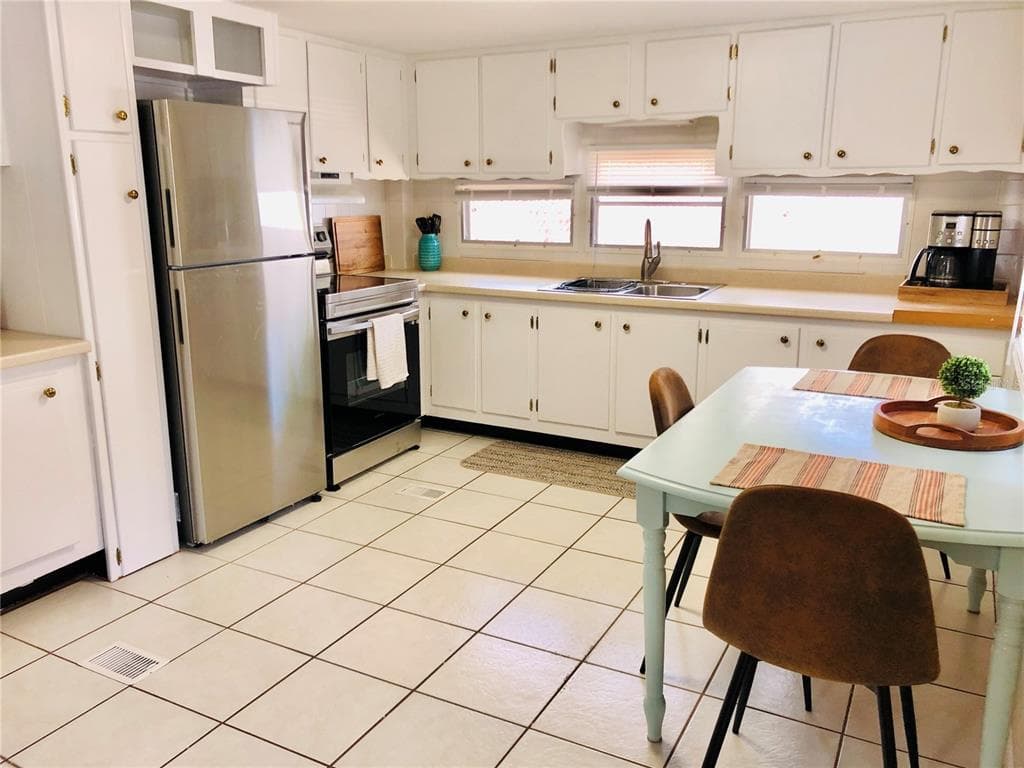 980 7TH STREET, LARGO, FL 33770 photo 3