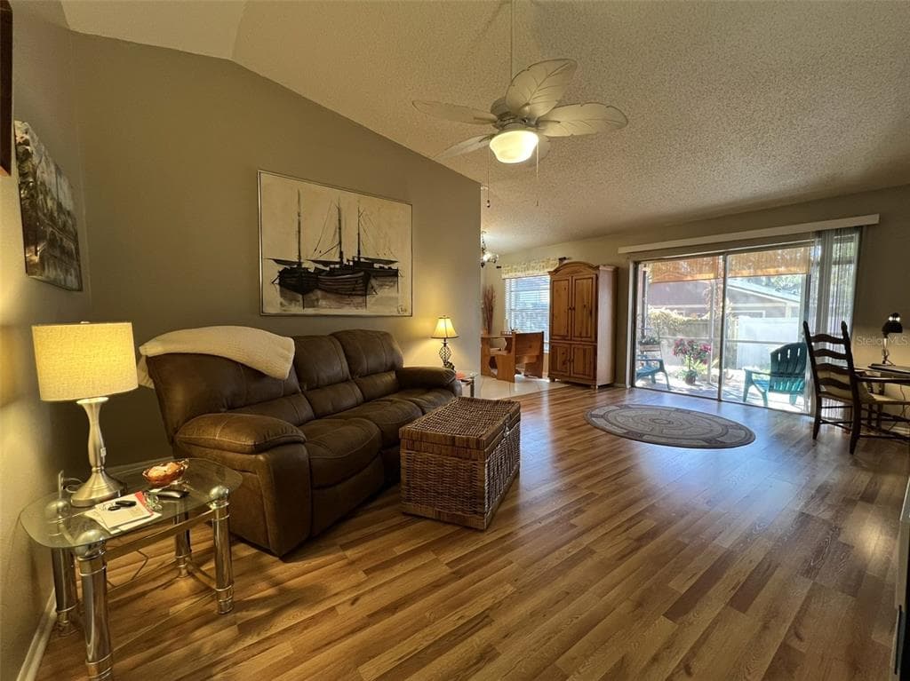 7715 WILLOW PARK DRIVE, TEMPLE TERRACE, FL 33637 photo 4