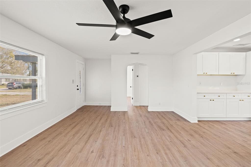 4650 EMERSON AVENUE, Street PETERSBURG, FL 33711 photo 5