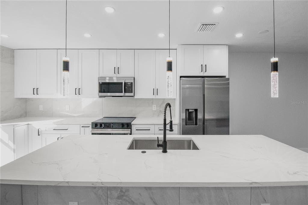 7200 ULMERTON ROAD Unit C3, LARGO, FL 33771 photo 4