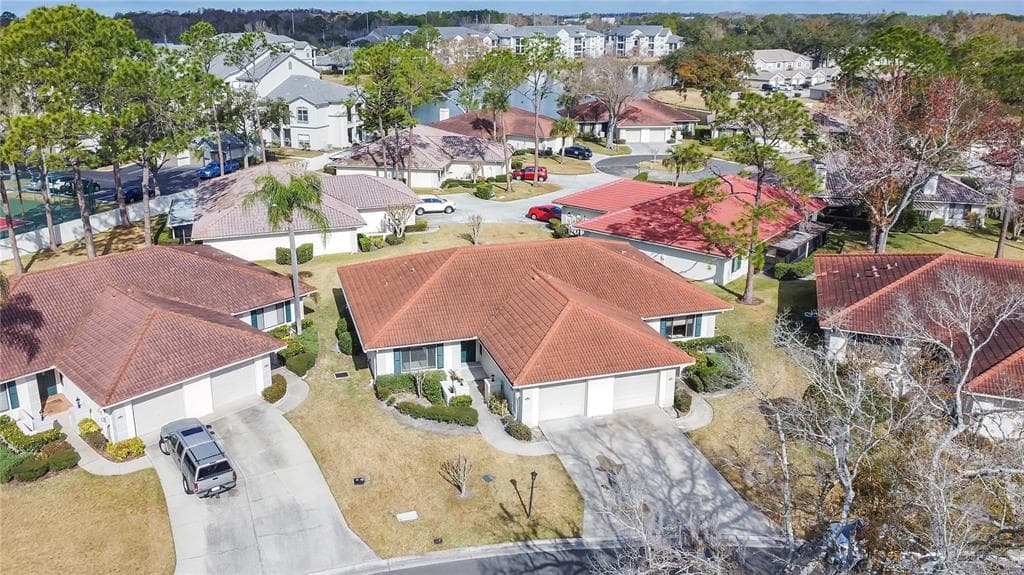 18314 AINTREE COURT, TAMPA, FL 33647 photo 2