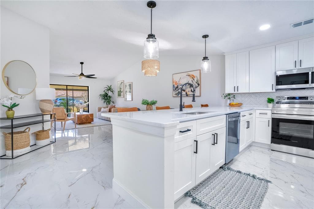 18314 AINTREE COURT, TAMPA, FL 33647 photo 4