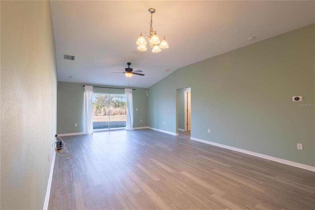 8022 ALAMOSA WOOD AVENUE, RUSKIN, FL 33573 photo 4