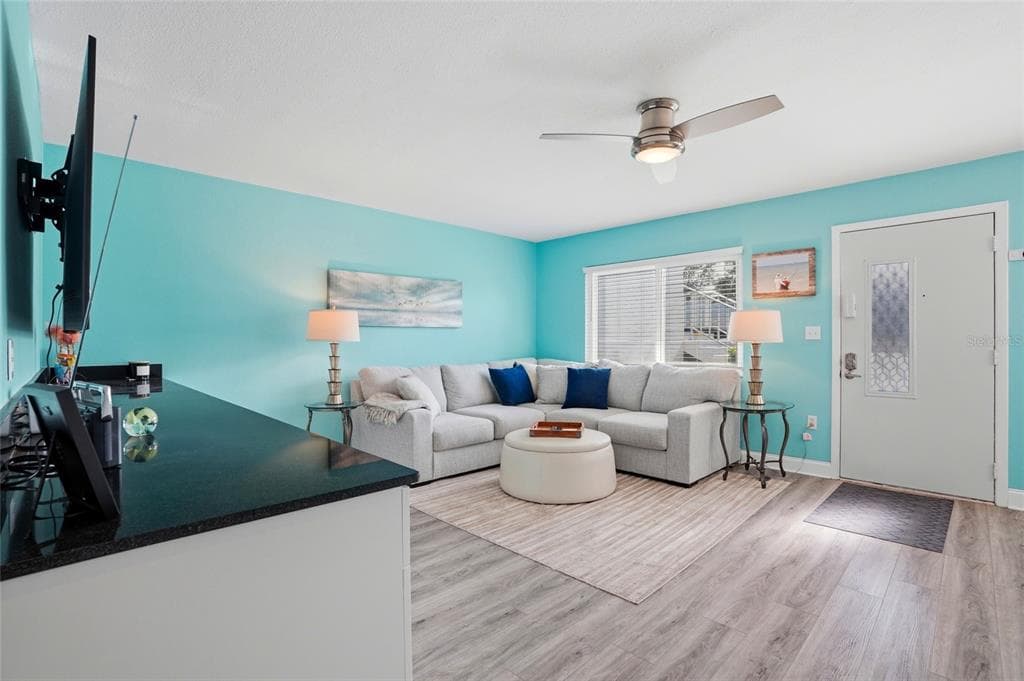 11201 80TH Avenue Unit 102, SEMINOLE, FL 33772 photo 5