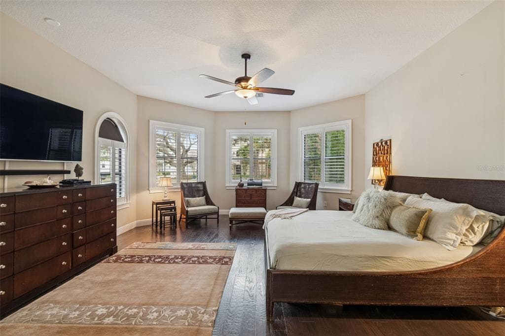 2906 HAWTHORNE Road, TAMPA, FL 33611 photo 5