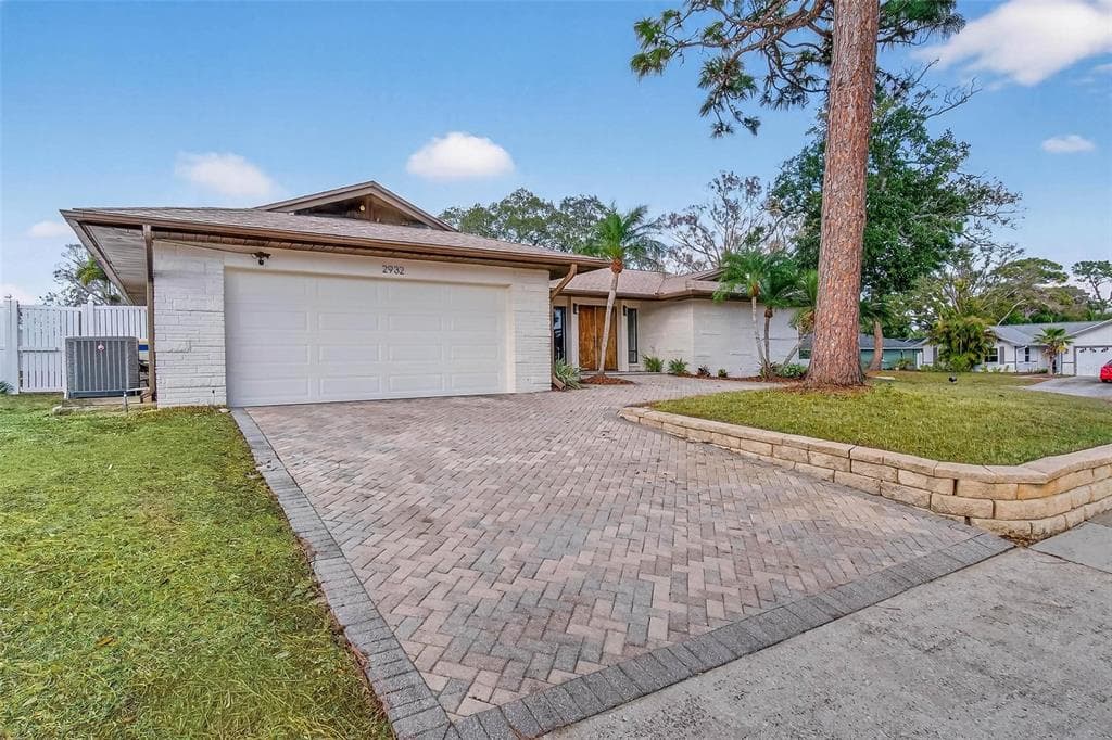 2932 SWEETGUM WAY, CLEARWATER, FL 33761 photo 2