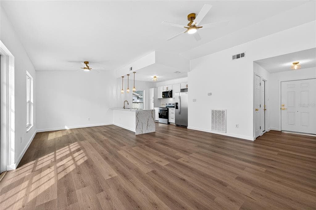 662 BRYAN TERRACE DRIVE, BRANDON, FL 33511 photo 4