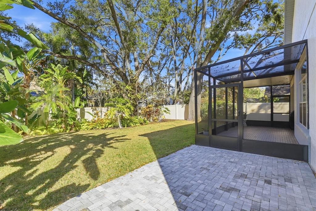 4617 WHISPERING PARK LANE, TAMPA, FL 33614 photo 5