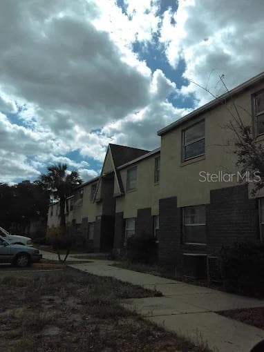 402 WESTCHESTER COURT Unit 80, TAMPA, FL 33604