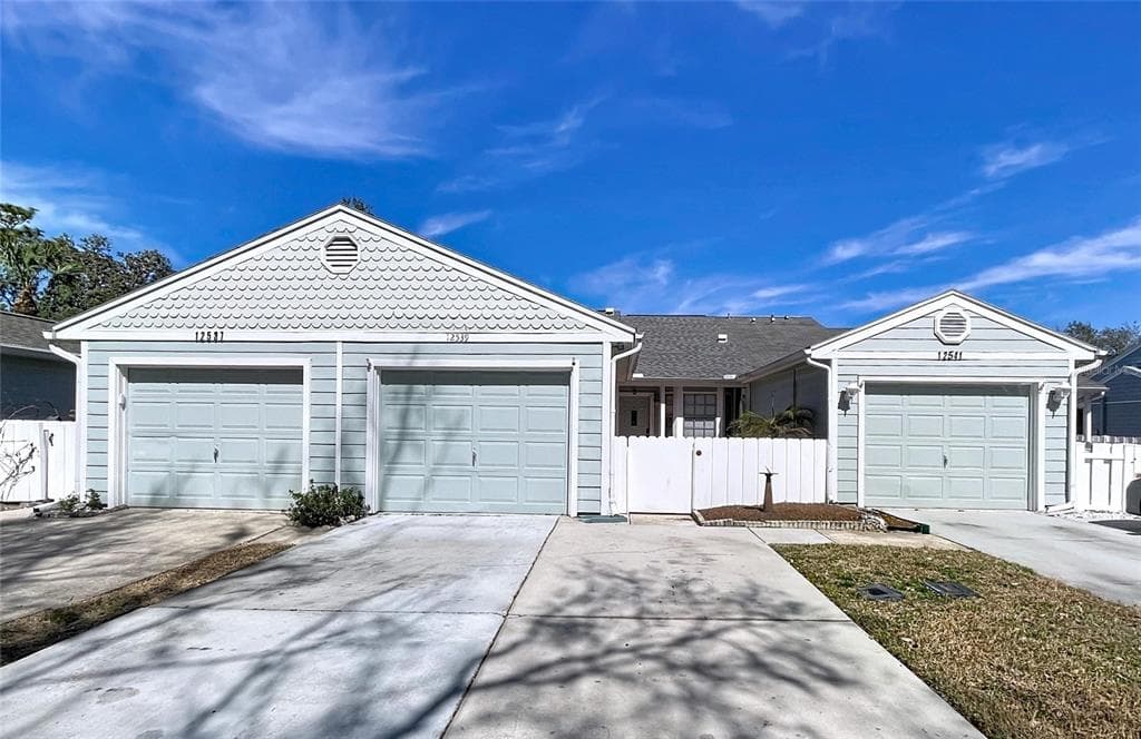 12539 KNOLLBROOK LANE, HUDSON, FL 34669 photo 2