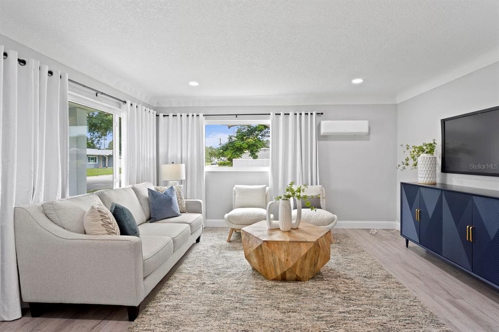 4300 MAPLE Street, Street PETERSBURG, FL 33703 photo 3