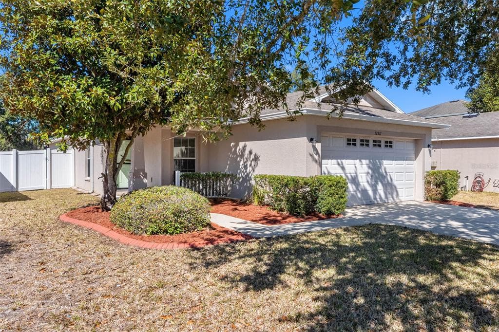 12311 BOOT SPUR Way, SPRING HILL, FL 34610 photo 3