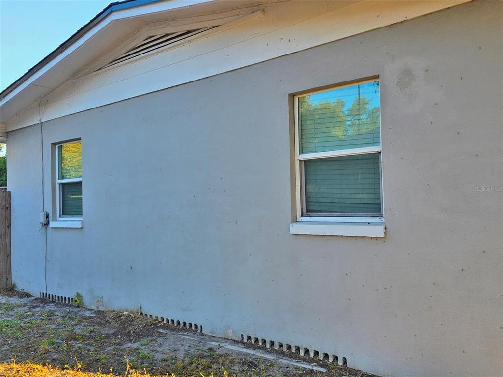 1621 JEFFERSON Avenue, CLEARWATER, FL 33756 photo 5