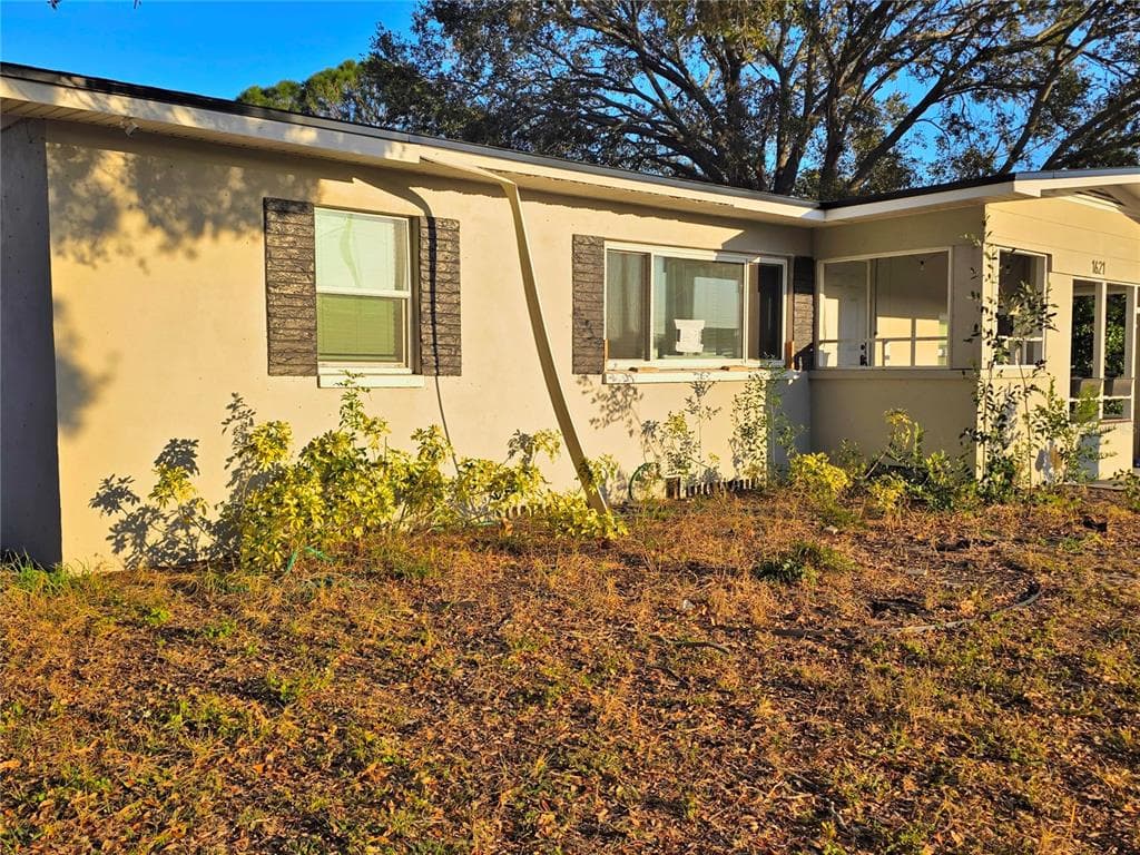 1621 JEFFERSON Avenue, CLEARWATER, FL 33756 photo 4