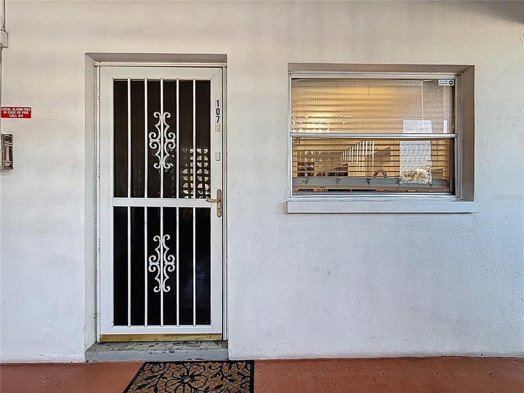 5150 10TH Avenue Unit 107, Street PETERSBURG, FL 33710 photo 2