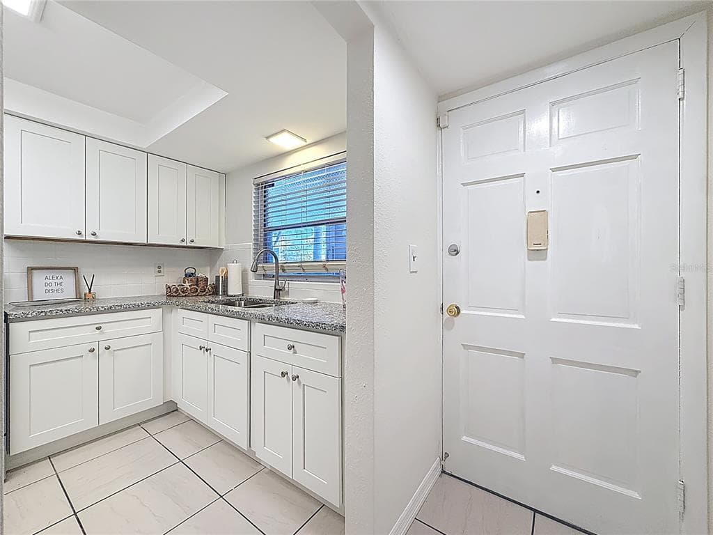 5150 10TH Avenue Unit 107, Street PETERSBURG, FL 33710 photo 3