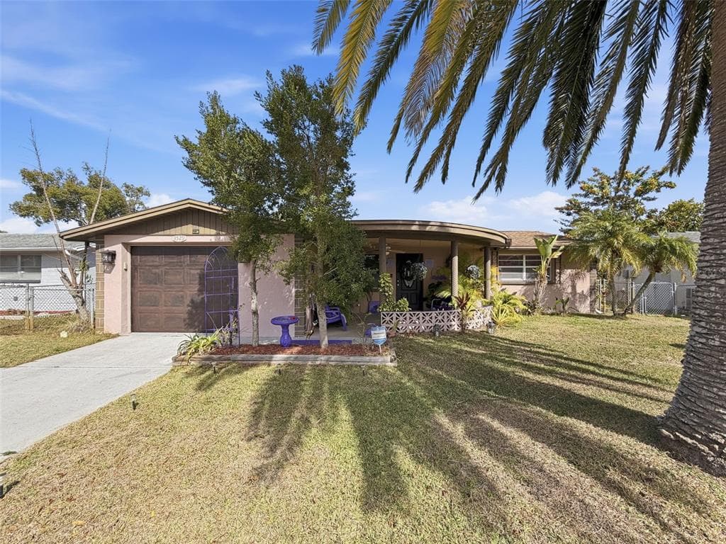 3529 GARFIELD Drive, HOLIDAY, FL 34691