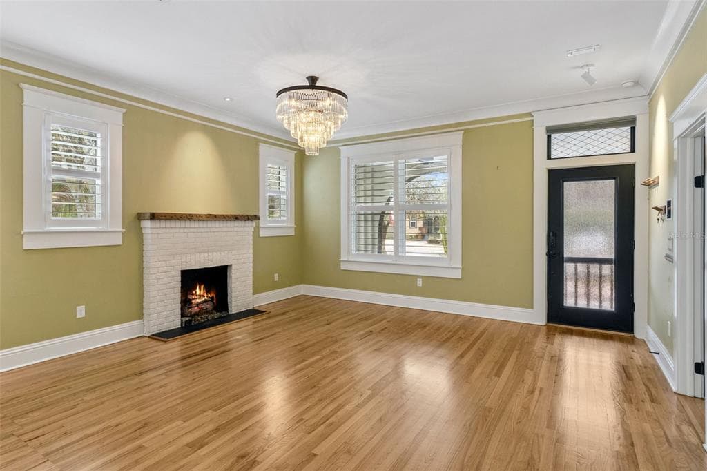 926 SHADOWLAWN Avenue, TAMPA, FL 33603 photo 3